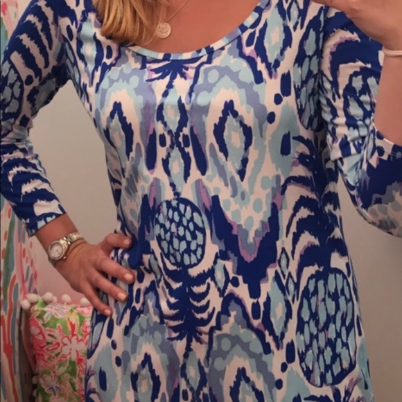Lilly Pulitzer Dresses & Skirts - Lilly Pulitzer T-Shirt Dress with Sleeves size xs